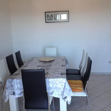 Apartment Apartments4u - Otok Rab