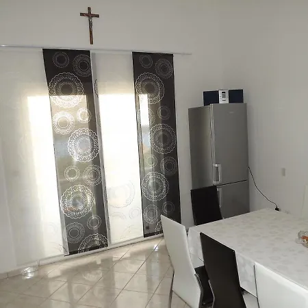 Apartment Apartments4u - Otok Rab