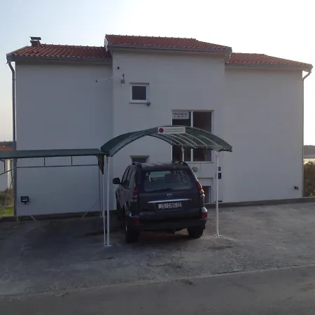 Apartments4u - Otok Rab Barbat na Rabu