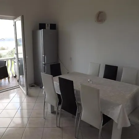 Apartment Apartments4u - Otok Rab Barbat na Rabu