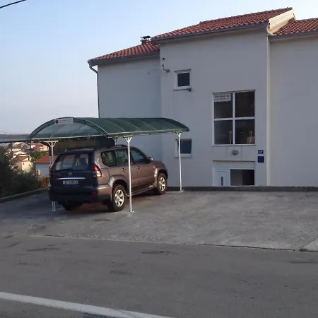 Apartments4u - Otok Rab