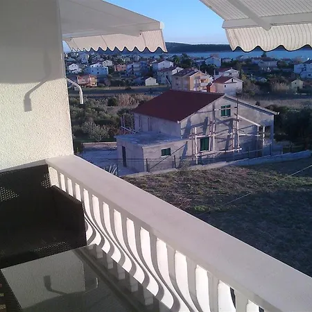 Apartment Apartments4u - Otok Rab