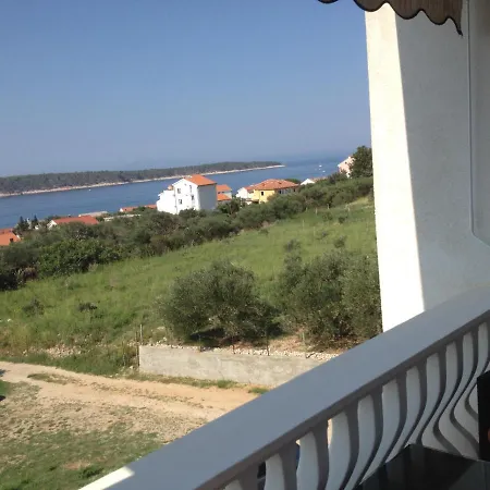 Apartment Apartments4u - Otok Rab