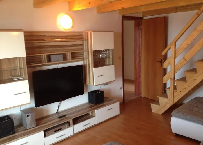 Apartments4u - Otok Rab شقة